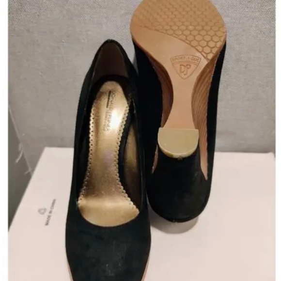 Donald Pliner Heather Wedge Pumps - Picture 4 of 4